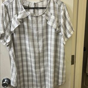 Women's Plaid Top - White and Black